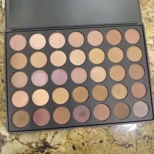 Morphe 35T Taupe Eyeshadow palette